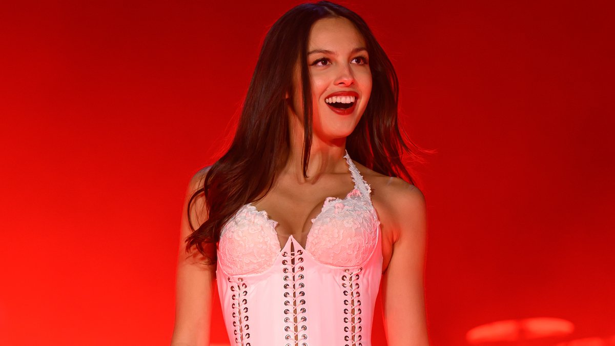 Letra de ‘Honeybee’: Olivia Rodrigo lista impressionante canção de amor como sua favorita em novo álbum – Just Jared – Celebrity News and Gossip