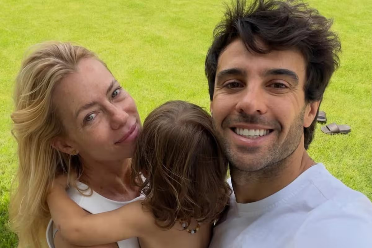 Manu Ursera, marido de Nicole Neumann, ficou surpreso ao descobrir o incrível presente que deu ao filho de dois anos.