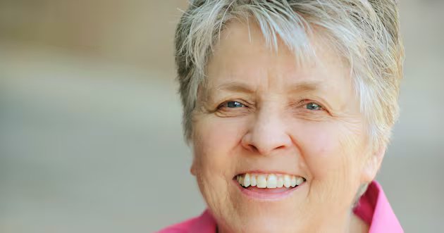 Mary Ellen Edmonds, querida colunista da Conferência de Mulheres da BYU, morre aos 86 anos – Deseret News