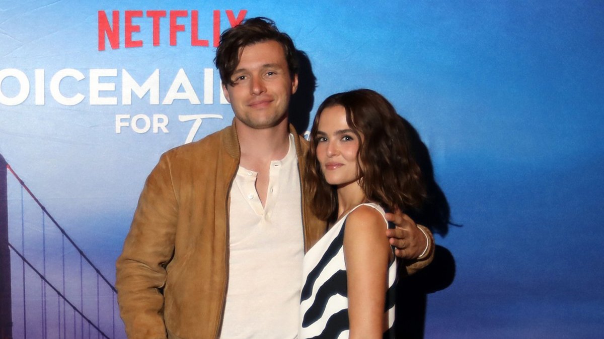 Nick Robinson e Zoey Deutch participam da exibição de fãs de ‘Correios de voz para Isabelle’ em São Francisco – Just Jared – Notícias e fofocas de celebridades