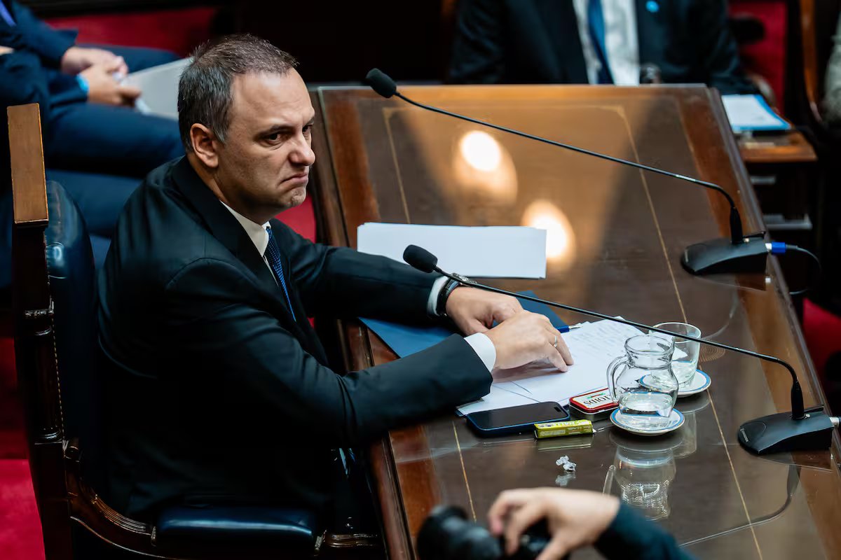 No partido no poder, desconsideram que a hemorragia de informação continuará enquanto “Adaryut” avançar para o primeiro pedido de esclarecimentos.