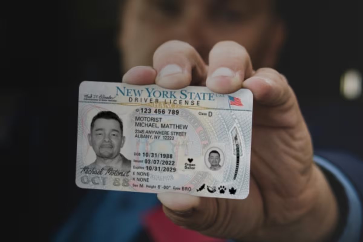 Nova York atualiza os horários para restabelecer a licença revogada. Quais aplicações o DMV analisa?
