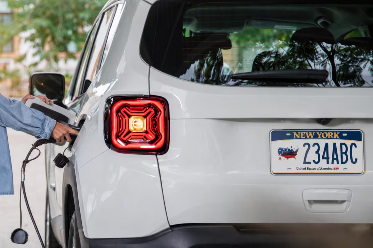 O DMV de Nova York está lançando uma nova placa para o 250º aniversário dos Estados Unidos. quanto custa e como consegui-lo?
