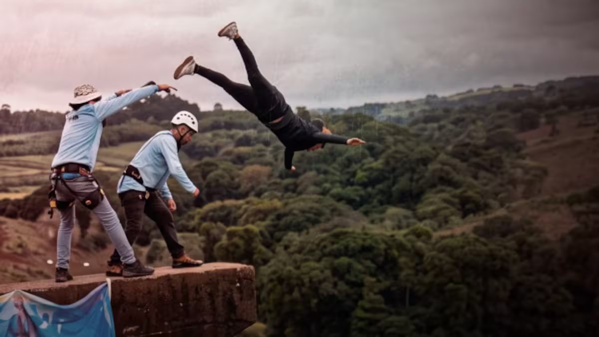 O que se sabe sobre a tragédia que aconteceu no Brasil quando uma menina de 21 anos morreu após saltar de bungee jumping?