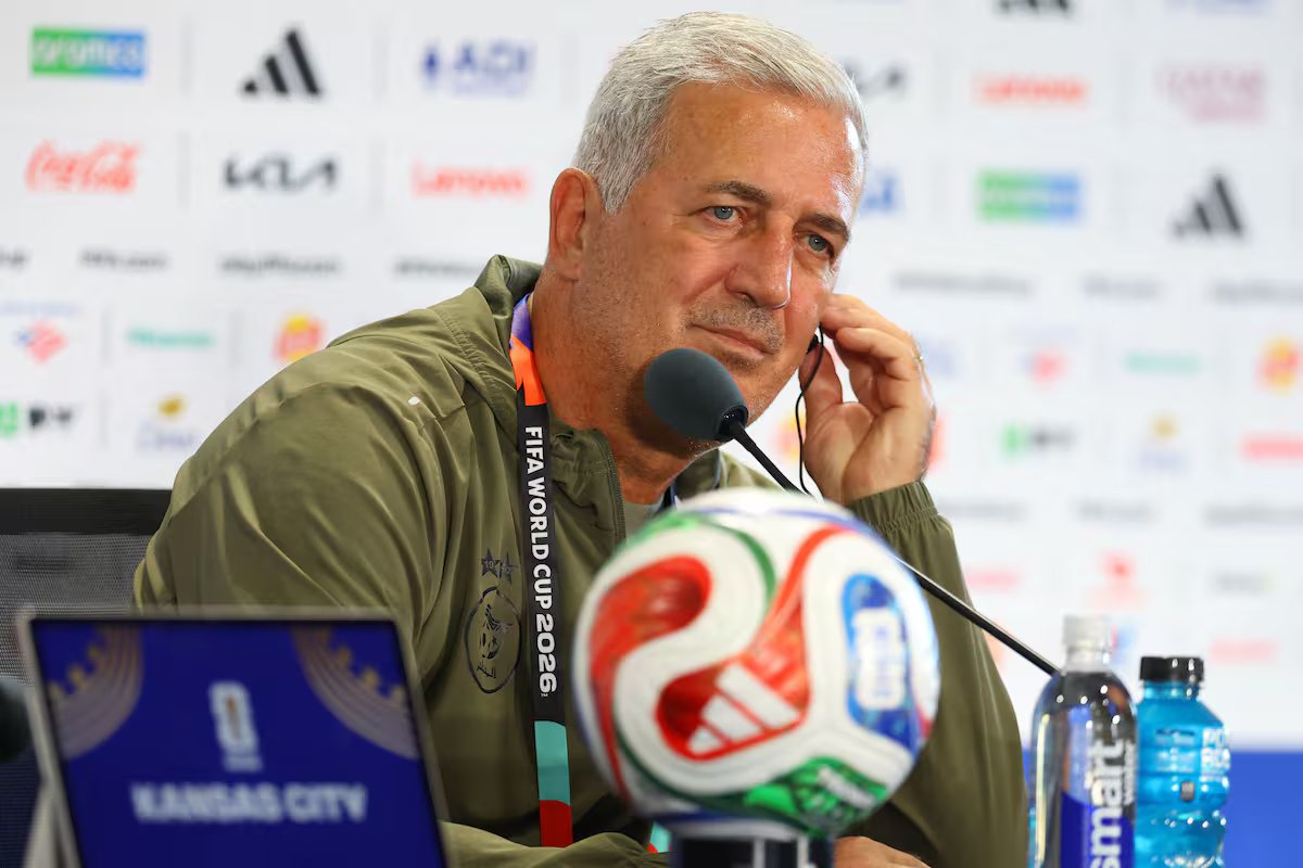Petkovic, técnico da seleção argelina, falou de Messi e tem certeza. “Vimos que nada é impossível no Campeonato Mundial”.