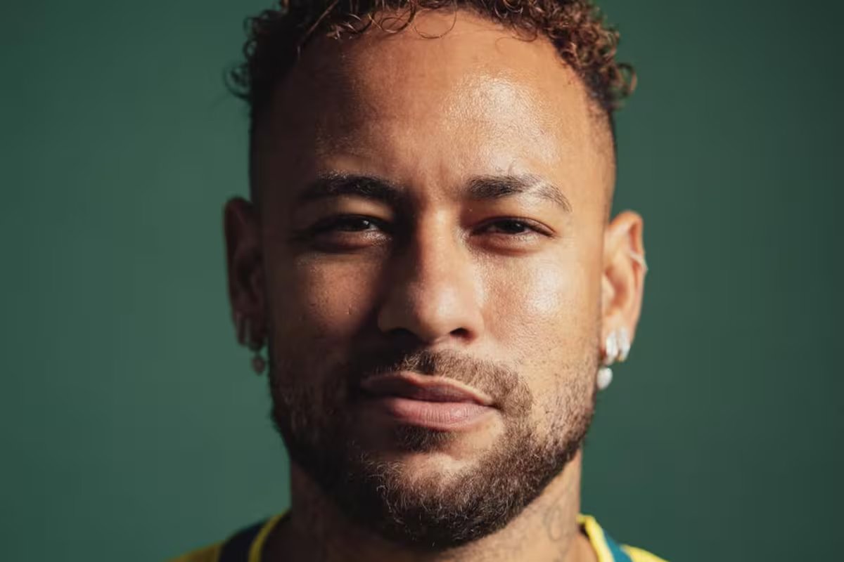Por que Neymar não joga no Brasil? o craque mostrou de onde assistiu ao jogo e surpreendeu a todos
