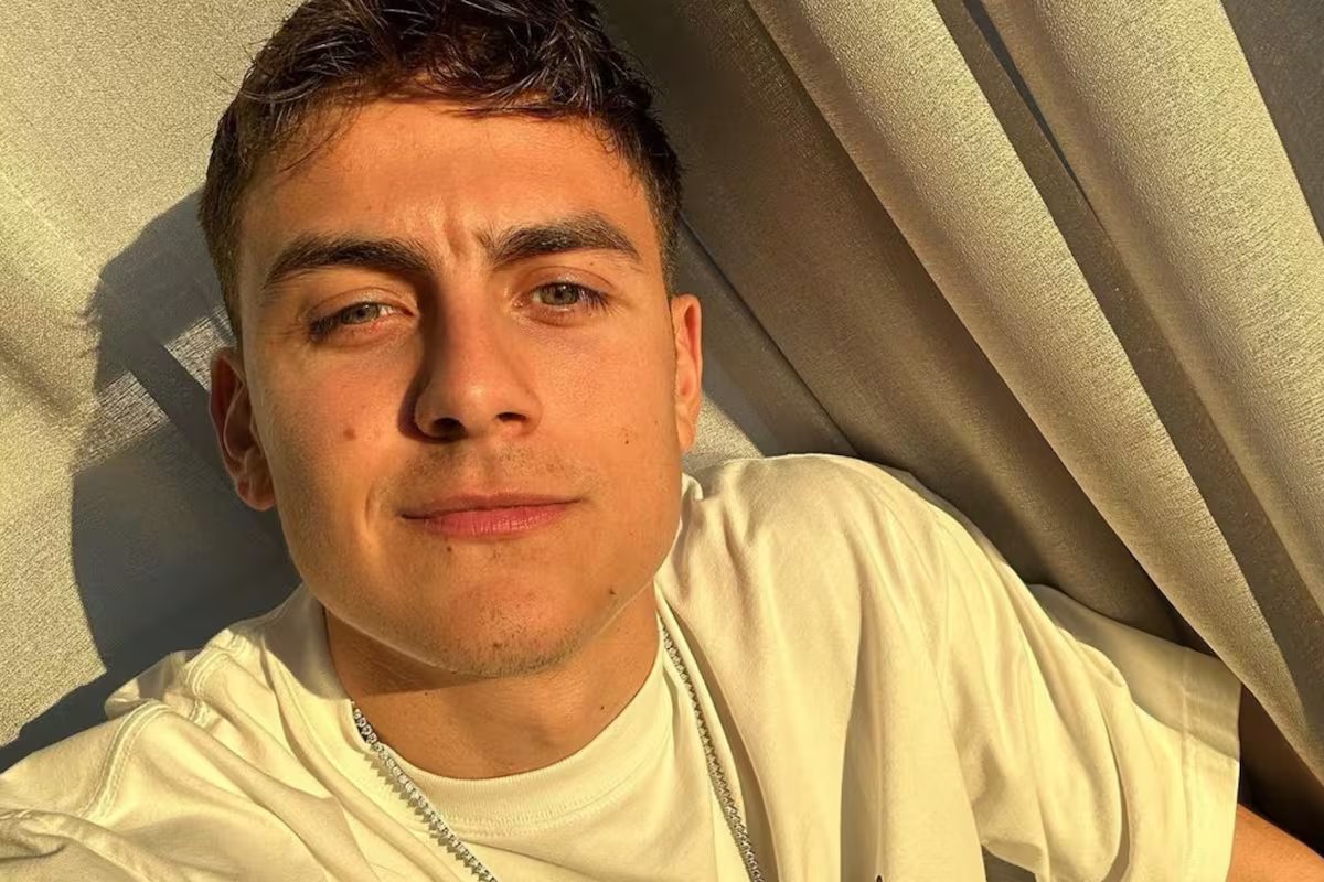 Postagem de Dybala enquanto seus companheiros já aproveitam a Copa do Mundo