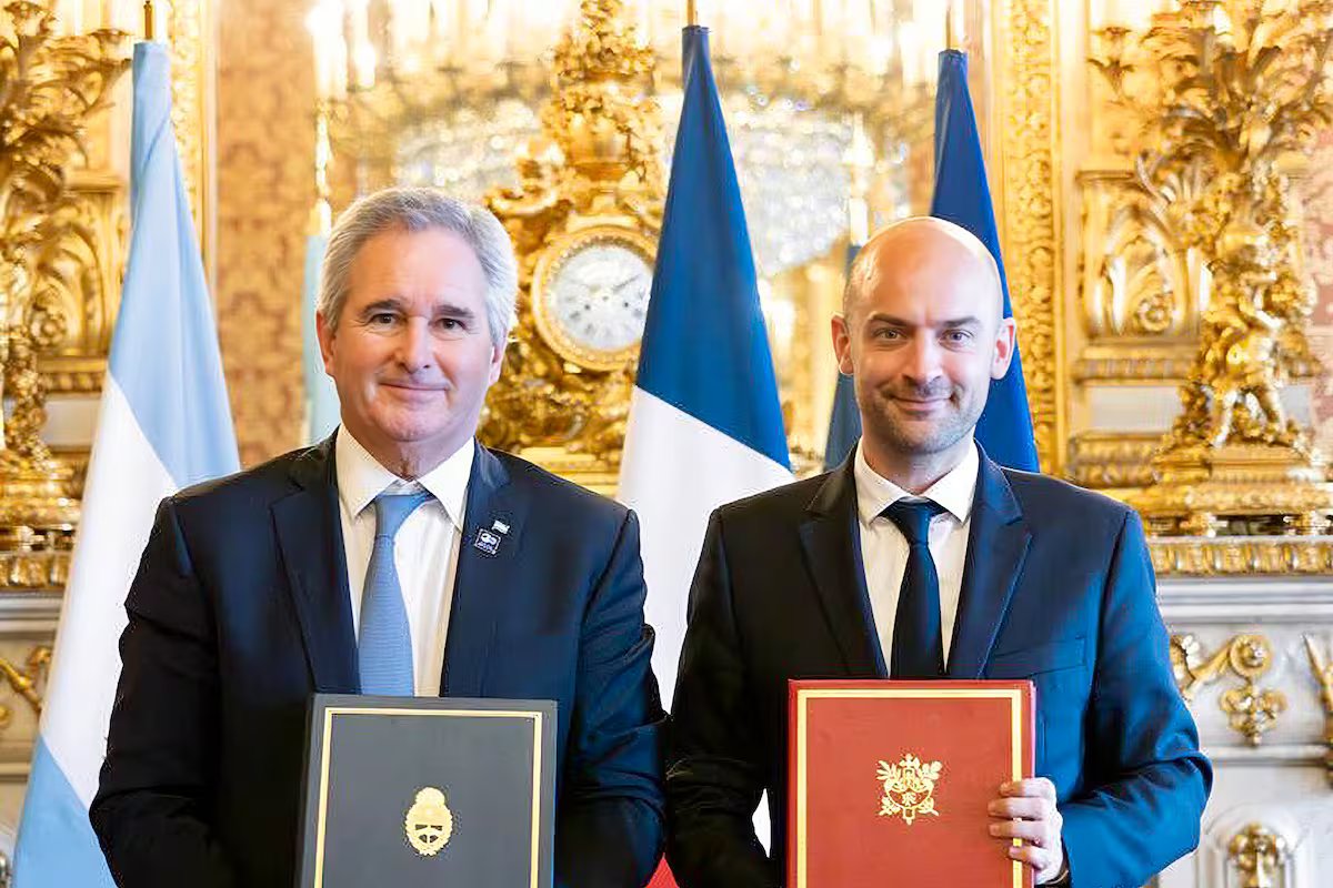 Quirno reuniu-se com o Ministro das Relações Exteriores da França e recebeu apoio para a adesão da Argentina à OCDE.