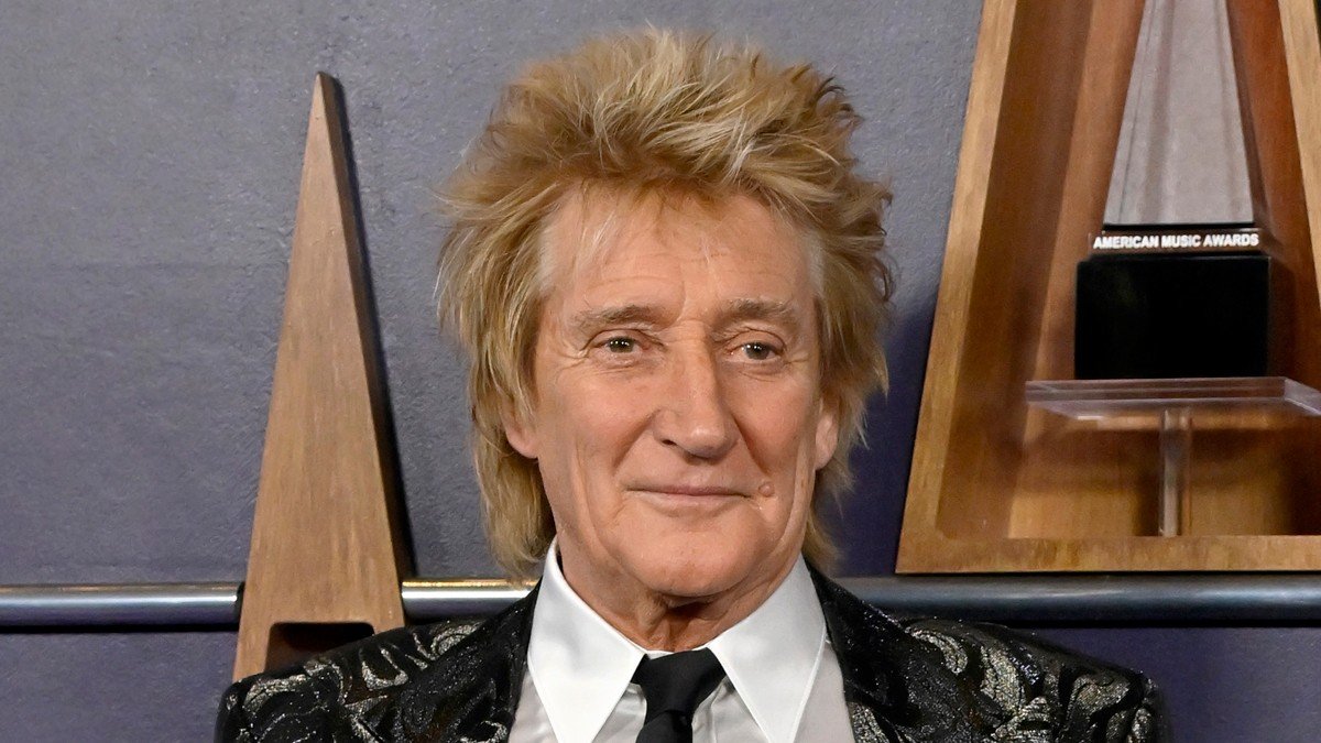 Rod Stewart criticado por comparecer à Copa do Mundo de 2026 horas após cancelar abruptamente o show por motivos de saúde – Just Jared – Notícias e fofocas de celebridades