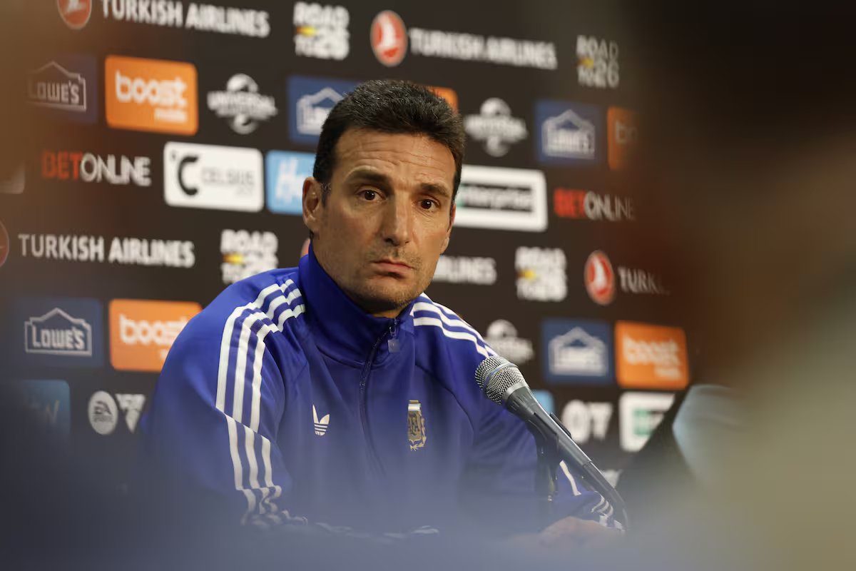 Scaloni já deu prazo aos jogadores lesionados e retomou o antigo debate. quanto tempo o jogador deve esperar?