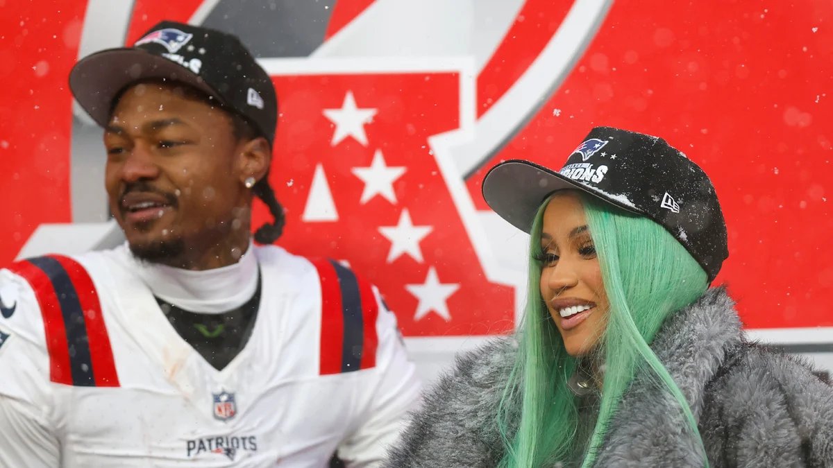 Stefon Diggs revela status de relacionamento com Cardi B após vídeo viral de suposta briga – Just Jared – Notícias e fofocas de celebridades