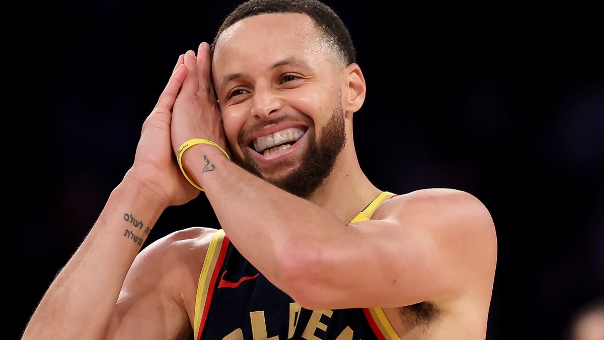 Stephen Curry assina acordo com a polêmica empresa de roupas chinesa Li-Ning, banida dos EUA – Just Jared – Celebrity News & Gossip