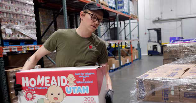 Summer Diaper Drive coleta fraldas para famílias carentes – Deseret News