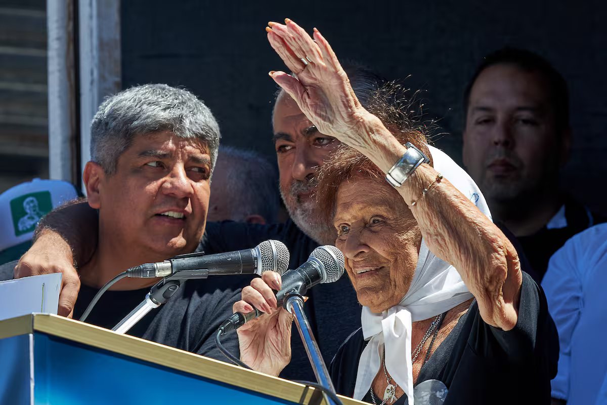 Tati Almeida, presidente das Mães da Praça de Maio, morreu aos 95 anos.