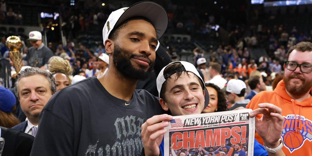Timothee Chalamet comemora vitória dos Knicks e borrifa champanhe nos jogadores no vestiário – Just Jared – Notícias e fofocas de celebridades
